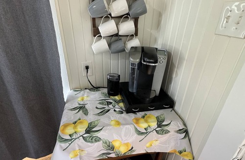 Geronimo House | Cozy Retreat in Geronimo w/2 BD