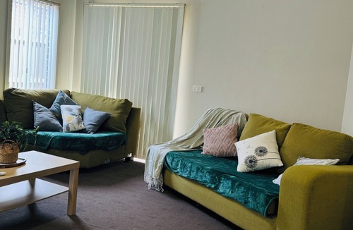 Werribee House | Cozy Retreat in Werribee