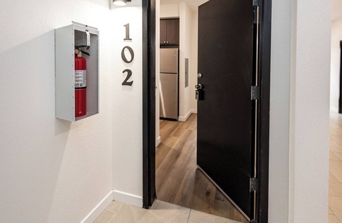 Mountain Shadows Apartment | Cozy Retreat Near Trails & Views
