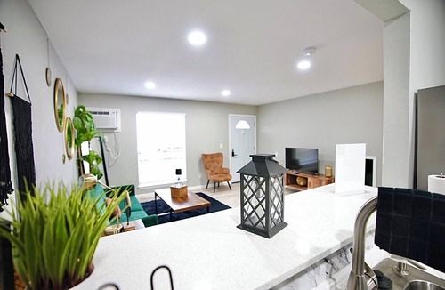 West Arlington Apartment | Cozy Retreat Near Arlington's Top Attractions!- Arlington, Texas