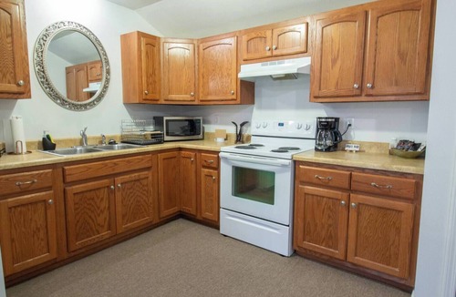 Waynesville Apartment | Cozy Retreat Near Ft. Wood!
