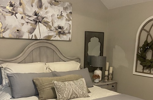 Fruitvale House | Cozy retreat near USJ schools