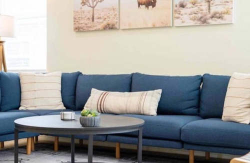 Lockhart House | Cozy Retreat next to Terry Black's BBQ