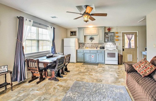 Booneville House | Cozy retreat not far from Mt. Magazine or Blue Mountain! n