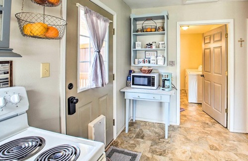 Booneville House | Cozy retreat not far from Mt. Magazine or Blue Mountain! n
