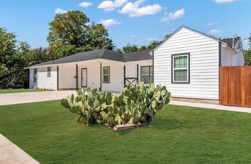 Haltom City House | Cozy Retreat on Dana Drive