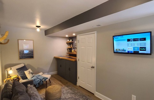 Arundel on the Bay Condo | Cozy Retreat w/Private Beach Access