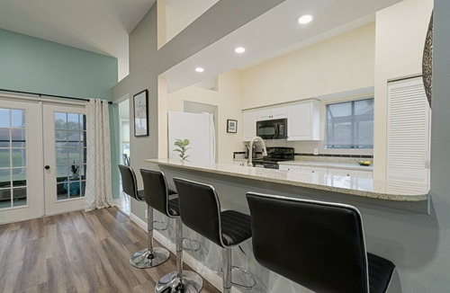 Sarasota House | Cozy Retro Chic Sarasota Home