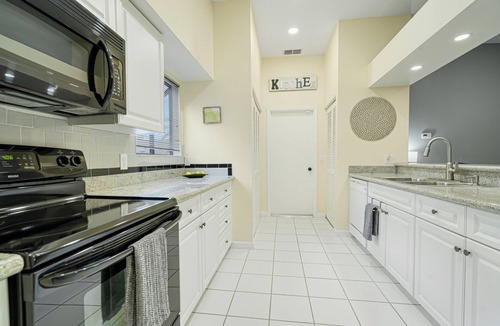 Sarasota House | Cozy Retro Chic Sarasota Home