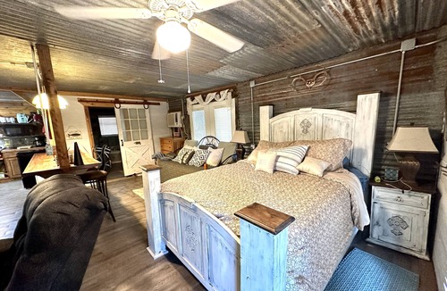 Goldthwaite Cabin | Cozy River Cabin In Mills County. Colorado River frontage on 1 acre