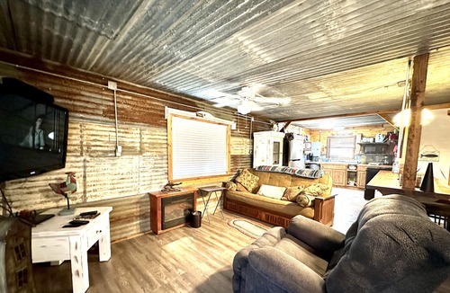 Goldthwaite Cabin | Cozy River Cabin In Mills County. Colorado River frontage on 1 acre