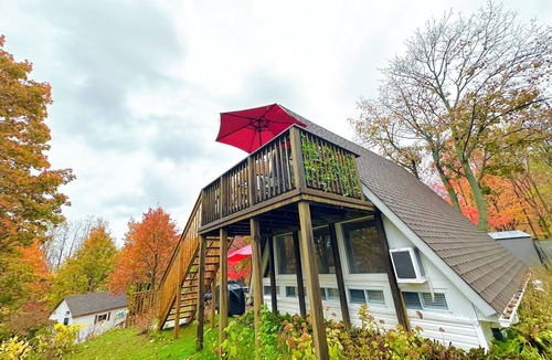 Plympton-Wyoming Cottage | Cozy Riverfront A-Frame. Paddle from the Backyard or Walk in mins to Lake Huron