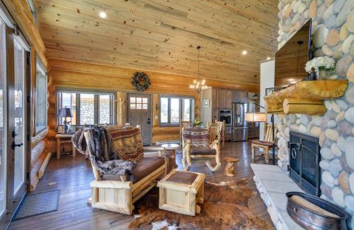 Buena Vista House | Cozy Riverfront Cabin ~ 1 Mi To Buena Vista