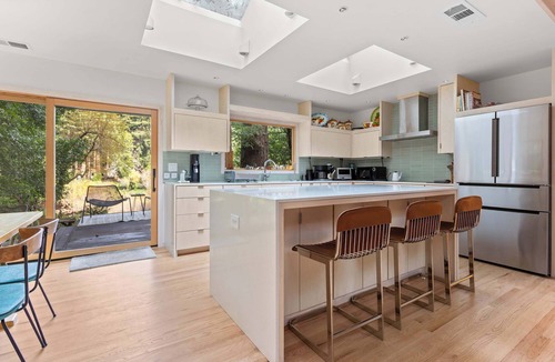 Villa Grande House | Cozy Riverfront Cabin w/Dock, Fire Pit & Dogs OK