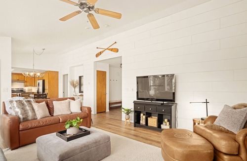 Puyallup Cottage | Cozy Riverfront Cottage | Salt Hot Tub & Firepit