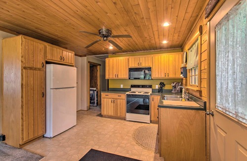 Camp Grove Cabin | Cozy Riverfront Getaway: Fishing On-Site!
