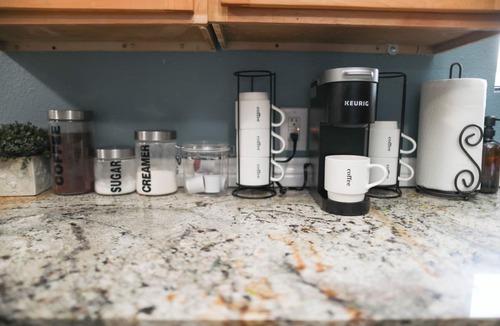 Moscow House | Cozy riverfront home!