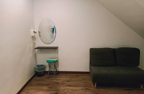 Taman Kota Laksamana Hotel | Cozy Riverside Hotel