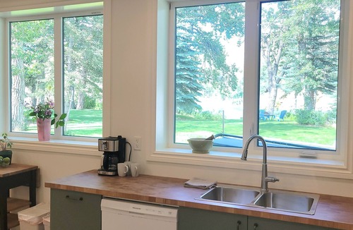 Northwest Calgary Apartment | Cozy Riverside Suite - Hot Tub