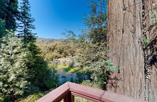 Forestville House | Cozy Riverview Cabin