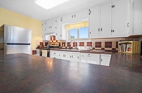 Saint Stephens House | Cozy Rock View Haven