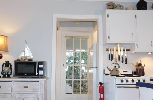 Shell Knob Cottage | Cozy Romantic Cottage