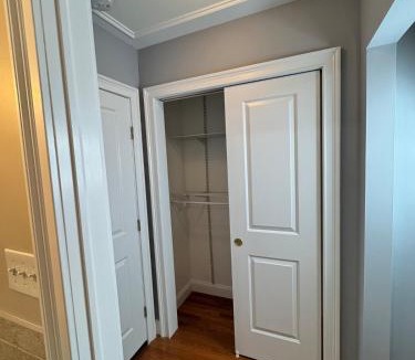 Uniondale Apartment | Cozy Room by Hofstra University