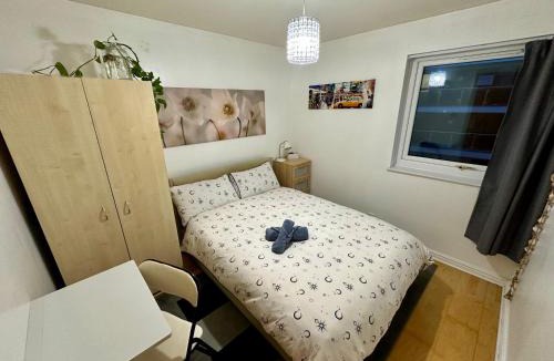 Canary Wharf House | Cozy room close to Canary Wharf, the O2 and Excel London