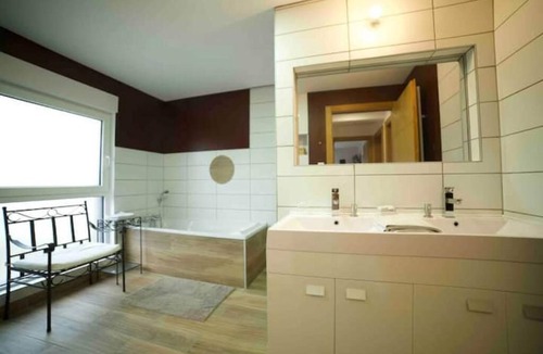 Issenheim Bed & Breakfast | Cozy room in Alsace Wine Route Breakfast included Parking