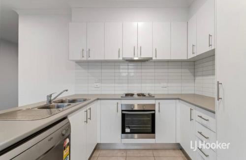 Cranbourne West House | Cozy room in Cranbourne