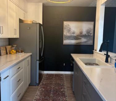 Elliot Lake House | Cozy Room in Elliot Lake