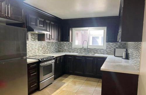 Dean Park House | Cozy Room near UTSC & Pan Am Centre in Scarborough