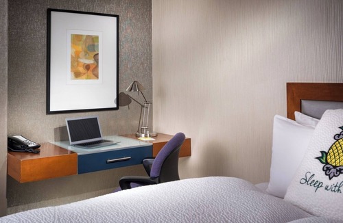 University District Hotel | Cozy Room Perfect for University Visits, w/Tea/Coffee Maker
