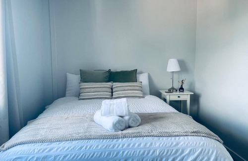 Patchway House | cozy room Shared House