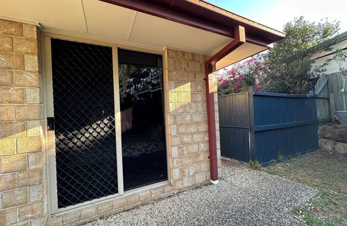 Forest Lake House | Cozy room with private bathroom