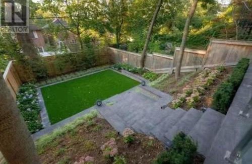 Lawrence Park South House | Cozy room with private bathroom near subway