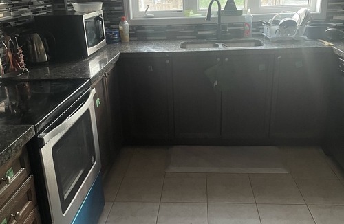 Oshawa House | Cozy Rooms in a great location by Durham College, Oshawa