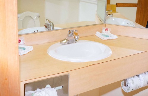 Williamsburg House | Cozy Rooms in Williamsburg, A service to remember, A hotel to relax