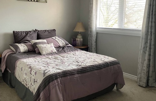 Burlington House | Cozy rooms like homes! Three 3️⃣ Quiet and comfortable rooms!
