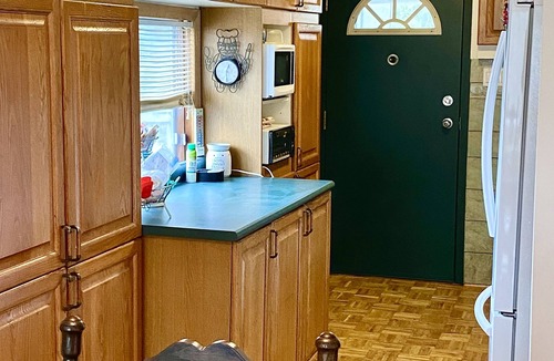 Highlands East Cabin | Cozy, rustic, 2-bedroom lake view retreat
