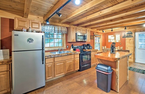 Glenfield Cabin | Cozy, Rustic Adirondack Riverfront Log Cabin, Rapids, access to snowmobile trail