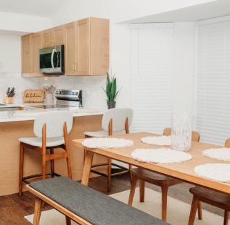 Austin House | Cozy Rustic Austin Retreat - 3BR 2BA