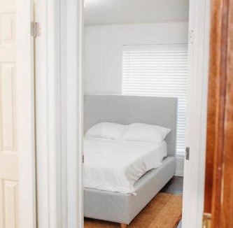 Austin House | Cozy Rustic Austin Retreat - 3BR 2BA