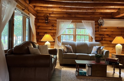 Keswick Ridge House | Cozy Rustic log-house in the city - 5bedrooms - private pond & covered bridge