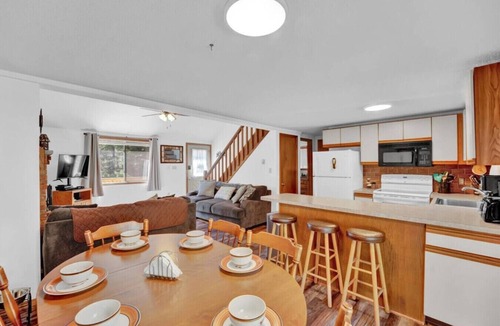 Pocono Lake House | Cozy - Rustic - Romantic