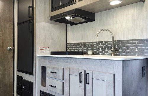 Lake Catherine House | Cozy RV in our land with boat/jet-skies access.