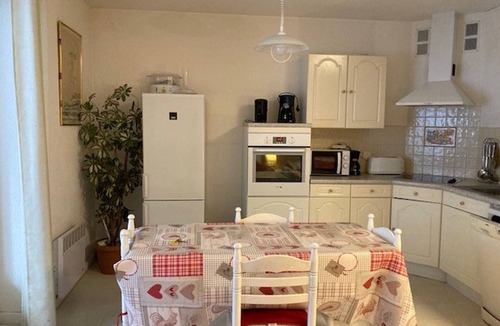 Amelie-les-Bains-Palalda Apartment | Cozy Studio for 2 with WiFi & Parking – 50m from Amélie-les-Bains Cures