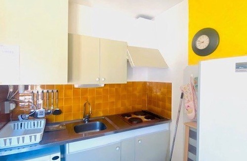 Amelie-les-Bains-Palalda Apartment | Cozy studio with air conditioning in Amélie-les-Bains, near thermal baths