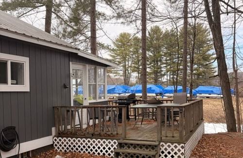 Northville Cottage | Cozy Sacandaga Retreat - Circle Drive Cottage