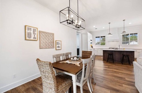 New Ulm House | Cozy, sassy & fun! NEW modern farmhouse!